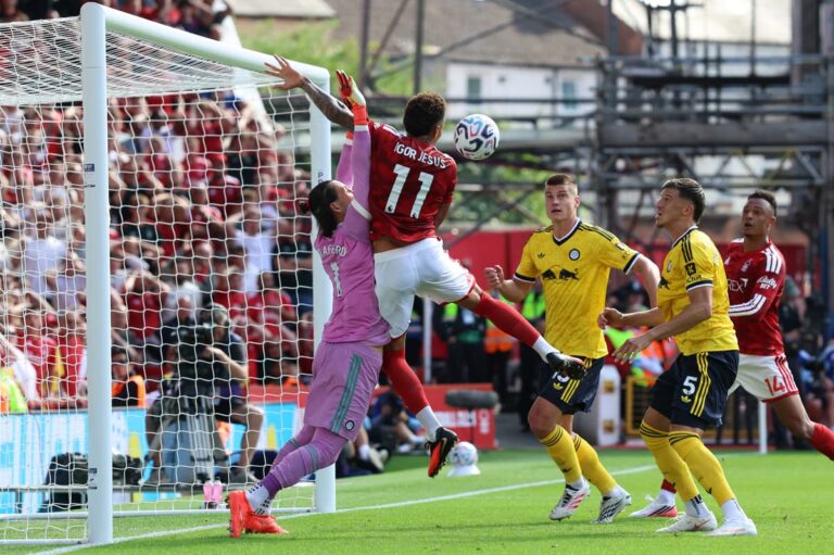 Leeds United Player Ratings vs Nottingham Forest: James Trafford 8/10 on Debut